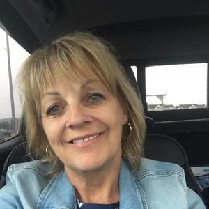 Meet your Posher, Hélène